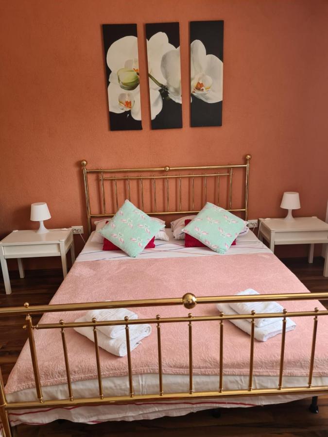 Luca'S Studio 3 ,Close To Therme Bucharest, Airport Otopeni 巴洛泰什蒂 外观 照片