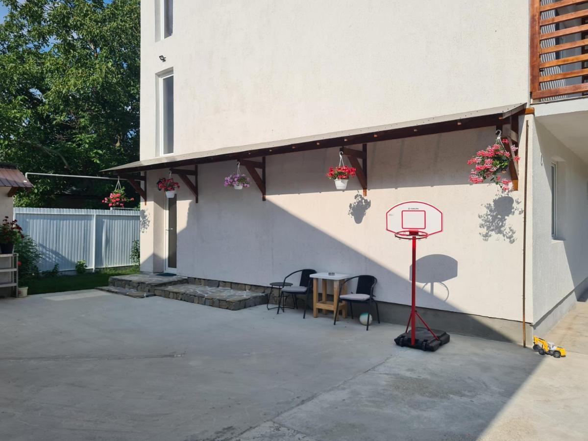 Luca'S Studio 3 ,Close To Therme Bucharest, Airport Otopeni 巴洛泰什蒂 外观 照片